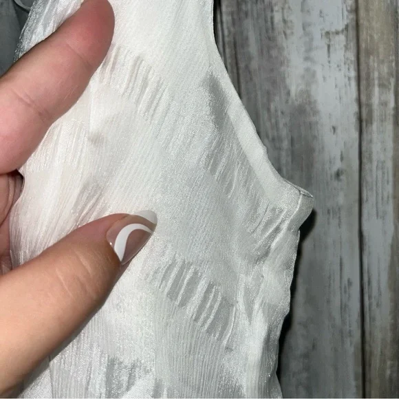 HD in Paris Silk Shadow Pane Tank White Sleeveless Blouse Size 6 Anthropologie - Picture 4 of 7